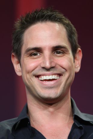 Greg Berlanti | Biography, Movie Highlights and Photos | AllMovie